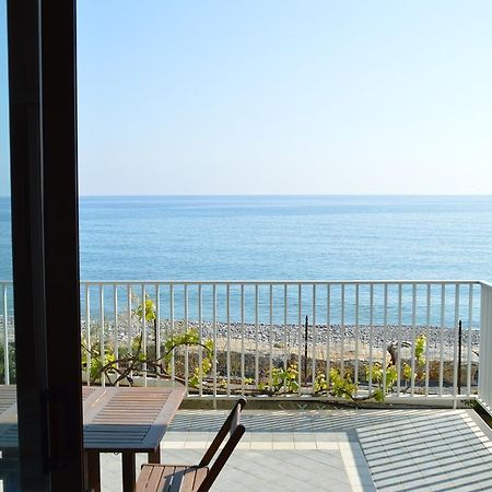 Riva Beach Apartment 里瓦利古雷 外观 照片