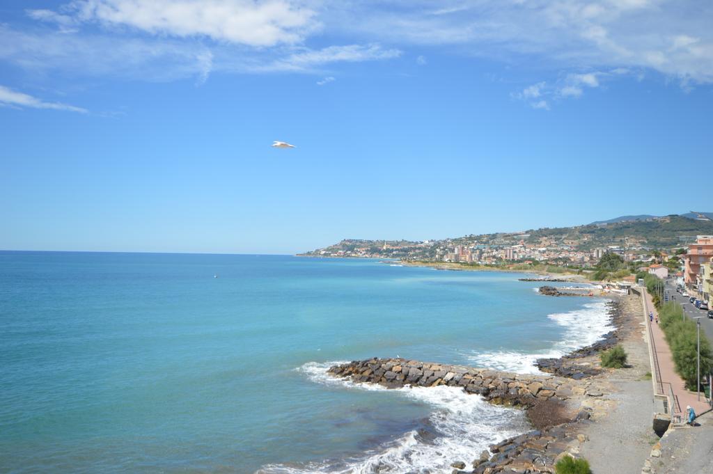 Riva Beach Apartment 里瓦利古雷 外观 照片