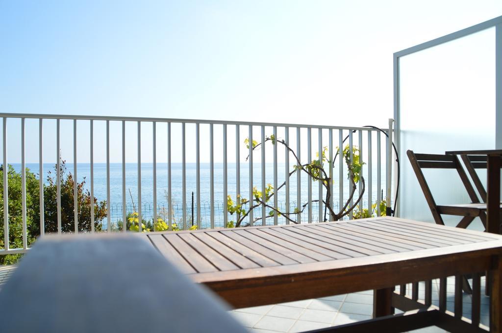 Riva Beach Apartment 里瓦利古雷 外观 照片
