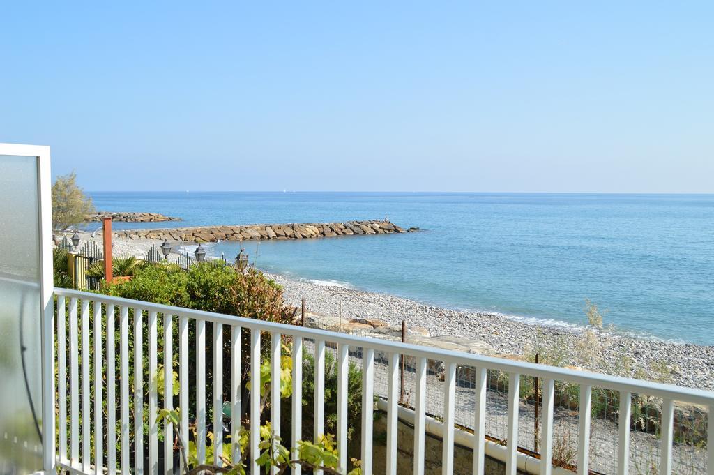 Riva Beach Apartment 里瓦利古雷 外观 照片